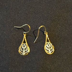 Gold earrings